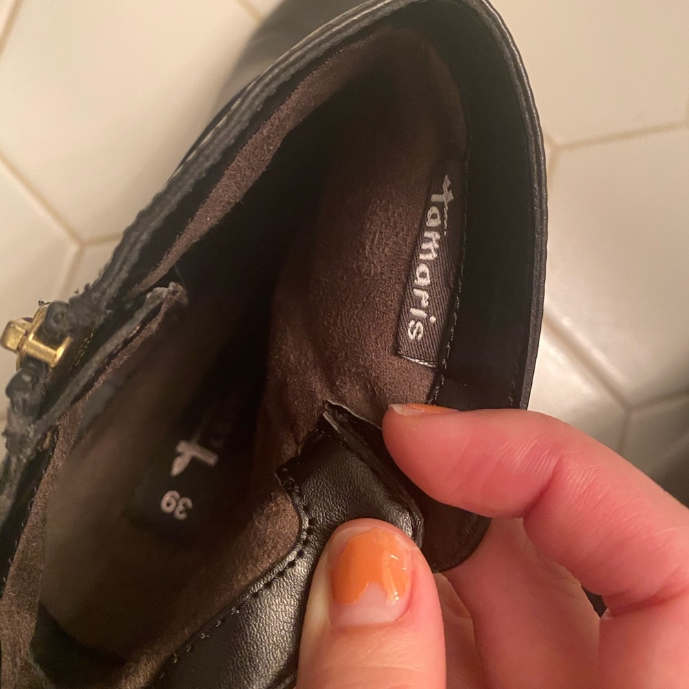 boots - Picture 4 of 4